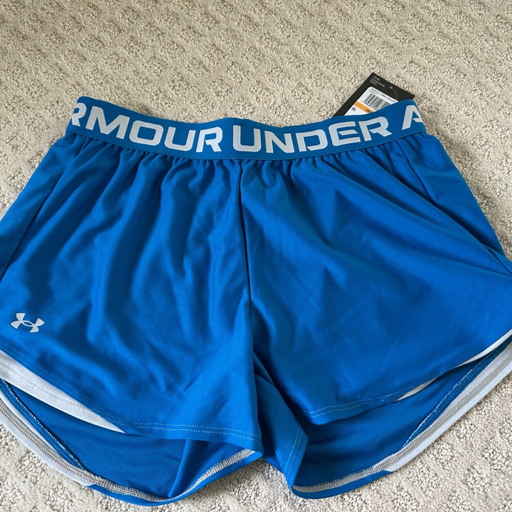 NEW Women’s Under Armour Shorts Size S